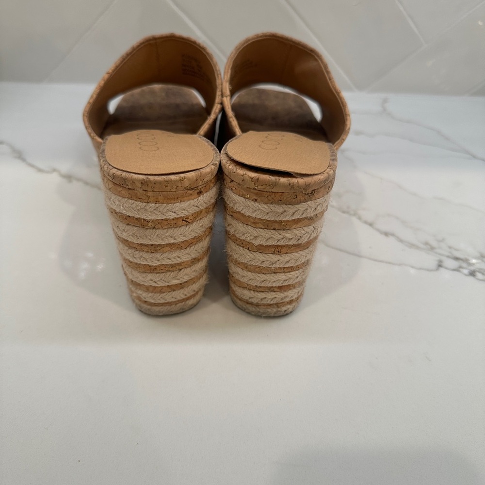 Coconuts by Matisse Audrey Cork Wedge Sandals 8 - Picture 4 of 6